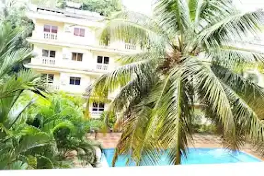 Seacoast Retreat- Lovely 2 BHK apartment with pool