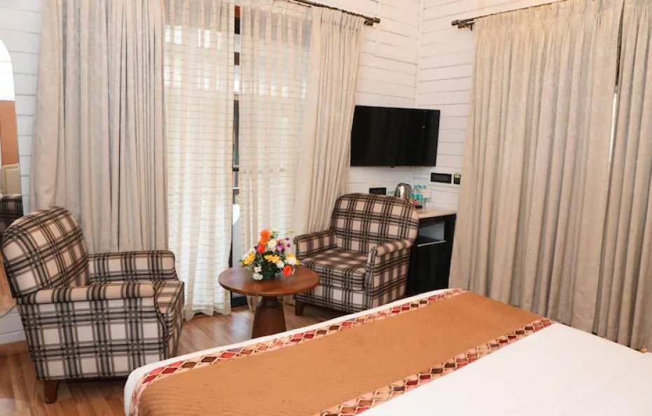 Garden View Cottage with Balcony Room Only