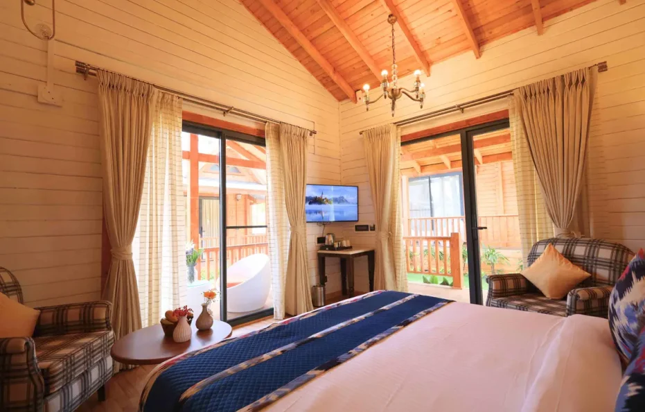 Garden View Cottage with Balcony Room Only