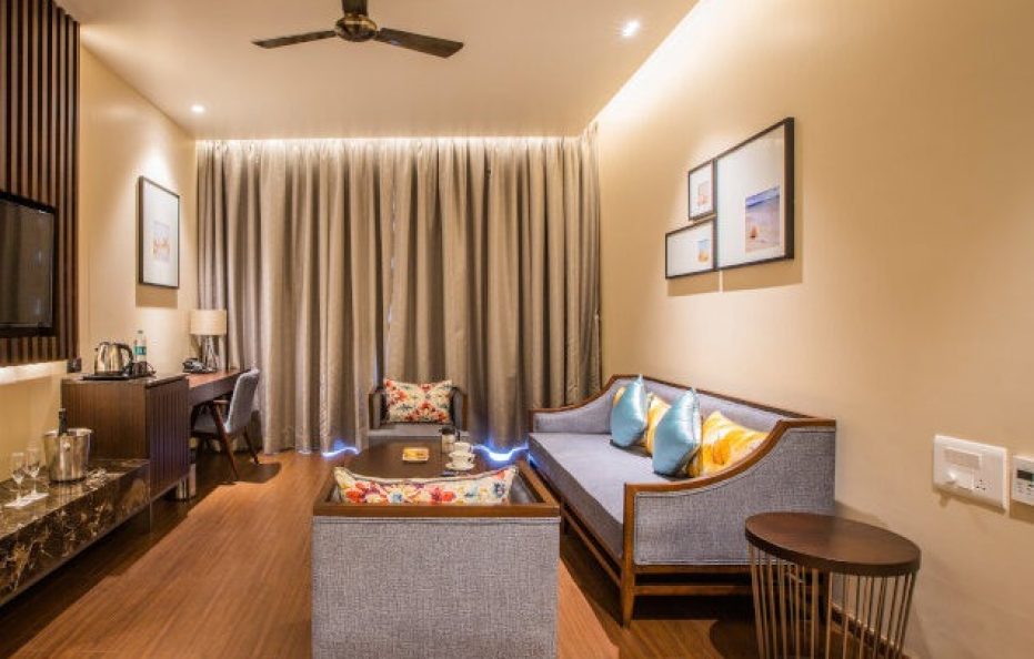 Suite Room with Breakfast and Meal