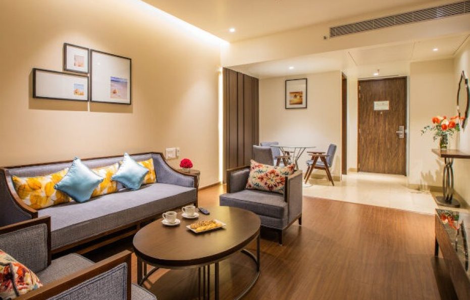 Suite Room with Breakfast and Meal