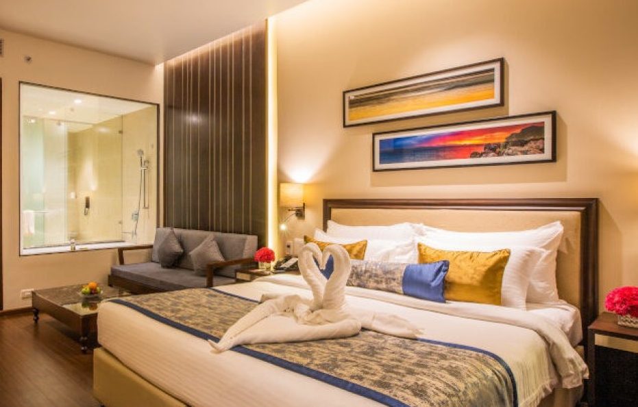 Suite Room with Breakfast and Meal