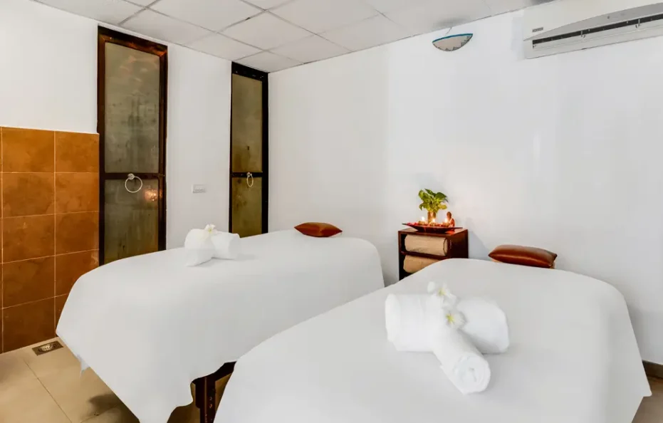 Whispering Palms Beach Resort_Candolim